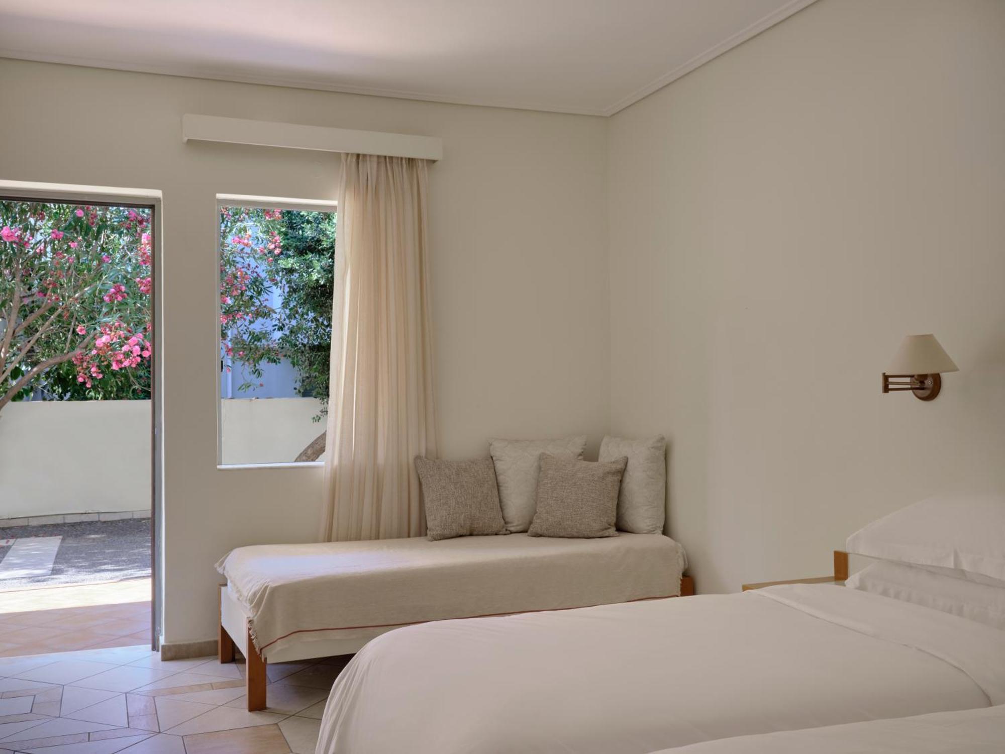 Atlantica Yakinthos Hotel Kato Daratso Exterior photo