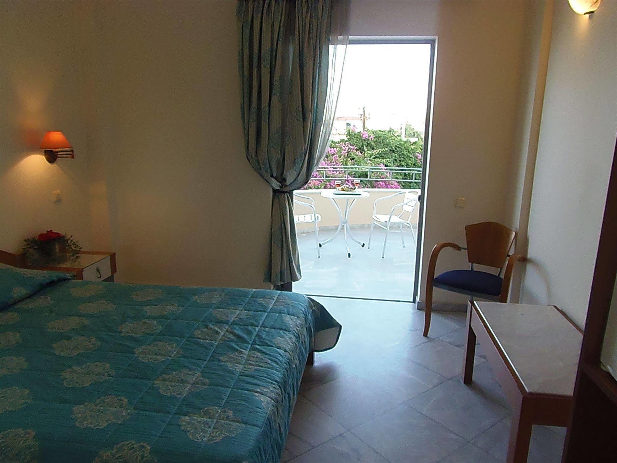 Atlantica Yakinthos Hotel Kato Daratso Exterior photo